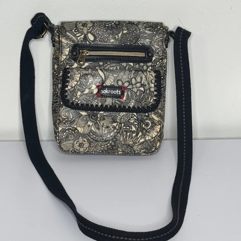 Sakroots Crossbody Black Spirit Lace Canvas Coated Bag Purse - Picture 1 of 11